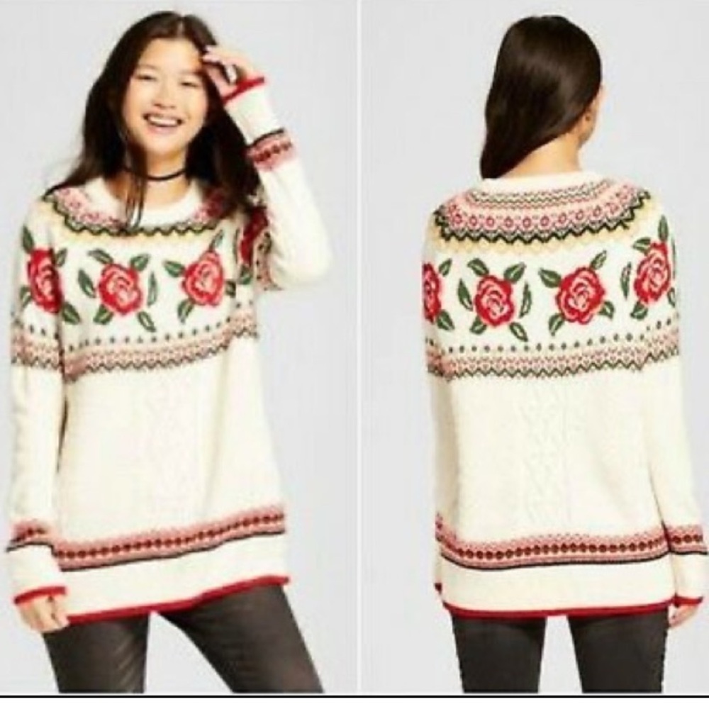 Mossimo floral sweater size medium